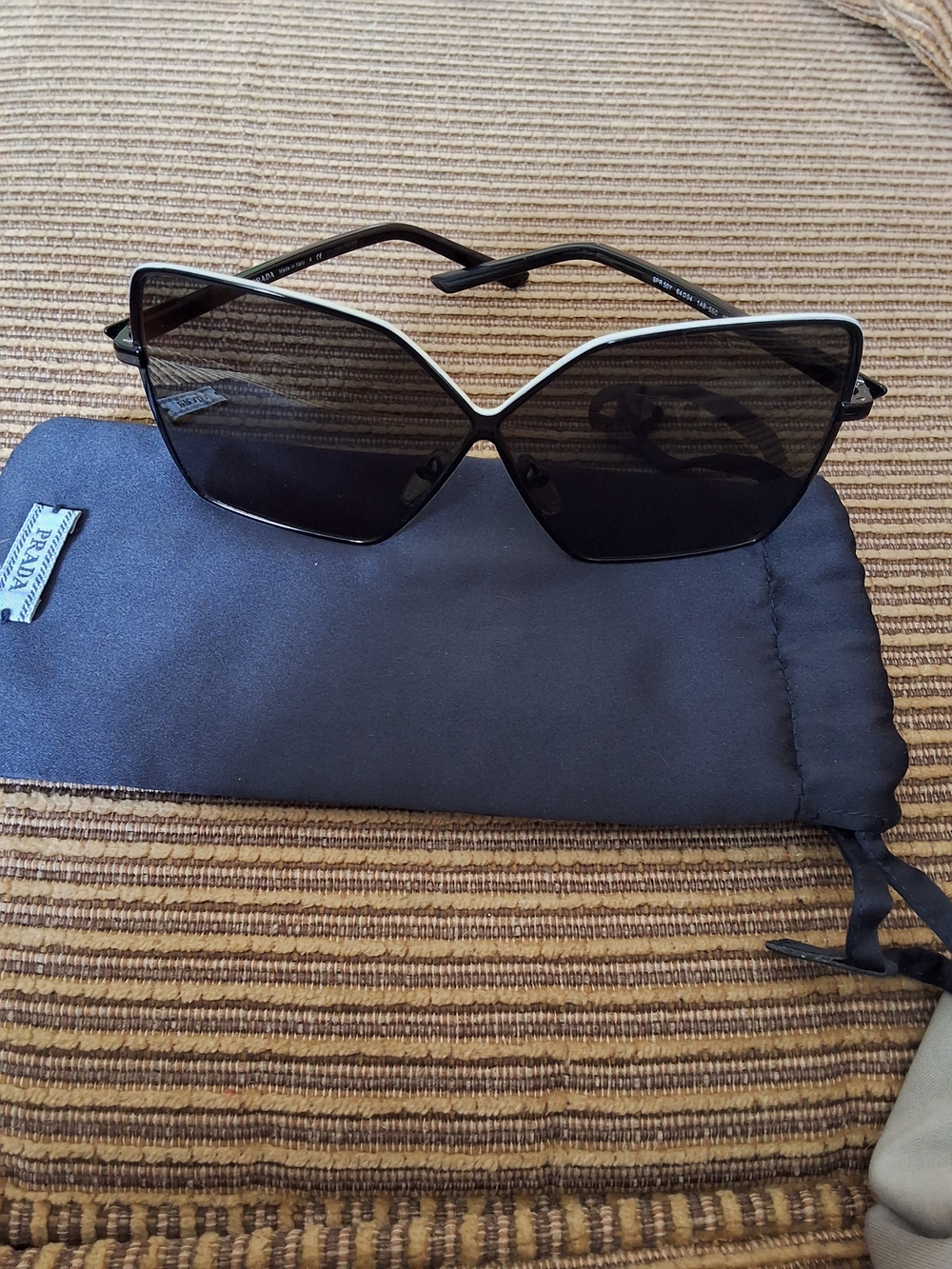 Prada Butterfly Sunglasses Black SPR 50Y Authentic w/ Case - Picture 5 of 6